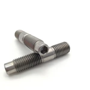 Titanli ikki uchli shtutser bolt